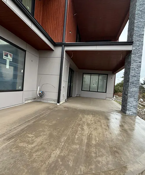 Concrete Installation & Color on Patio & Driveway in Seattle 